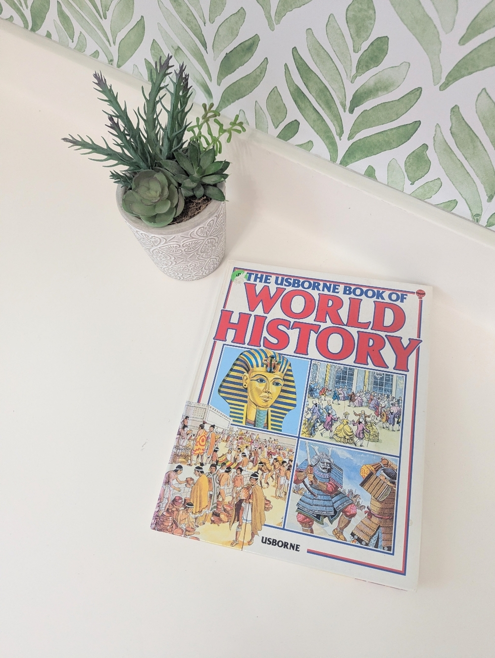 The Usborne Book of World History - Illustrated Hardcover Classic Vintage